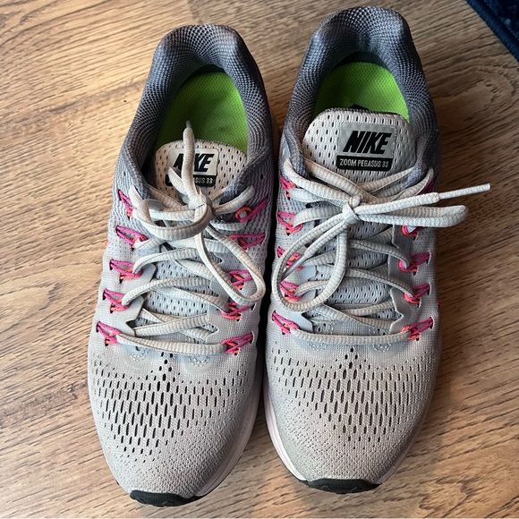 3 pairs of Women’s Nike Shoes - Picture 6 of 16